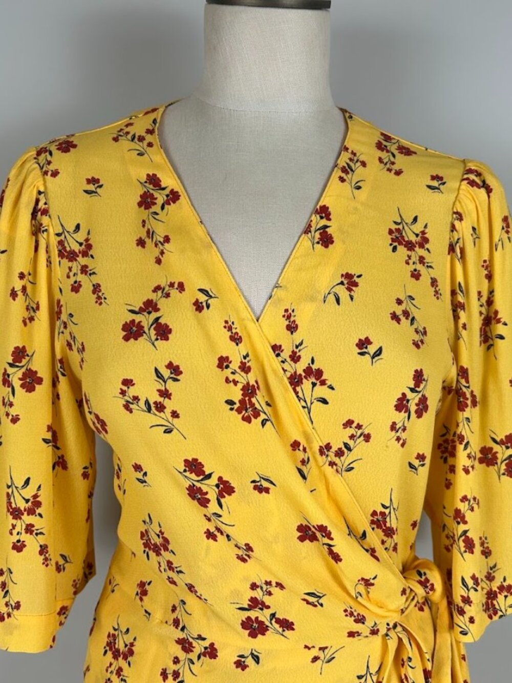 THAKOON COLLECTIVE Yellow & Red Floral Crepe Short Sleeve Wrap Dress Size 8 - Picture 4 of 13